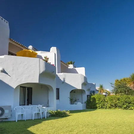 60m2 Lovely Traditional In Clube Apartament